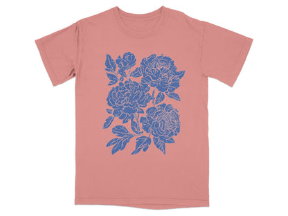Floral Graphic Tee with Bold Blue Blossom Design