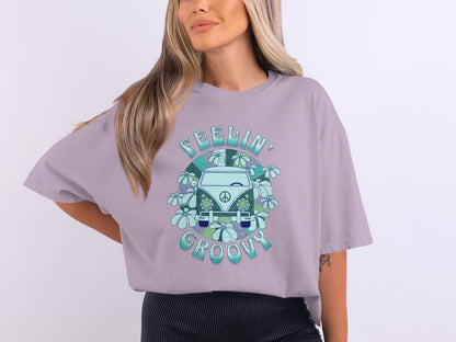 Feelin Groovy Retro Van Design Relaxed Fit T-shirt
