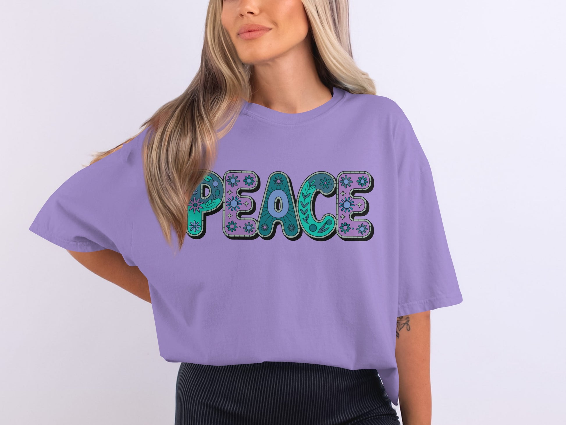 Colorful Peace Graphic Design T-shirt for Casual Wear