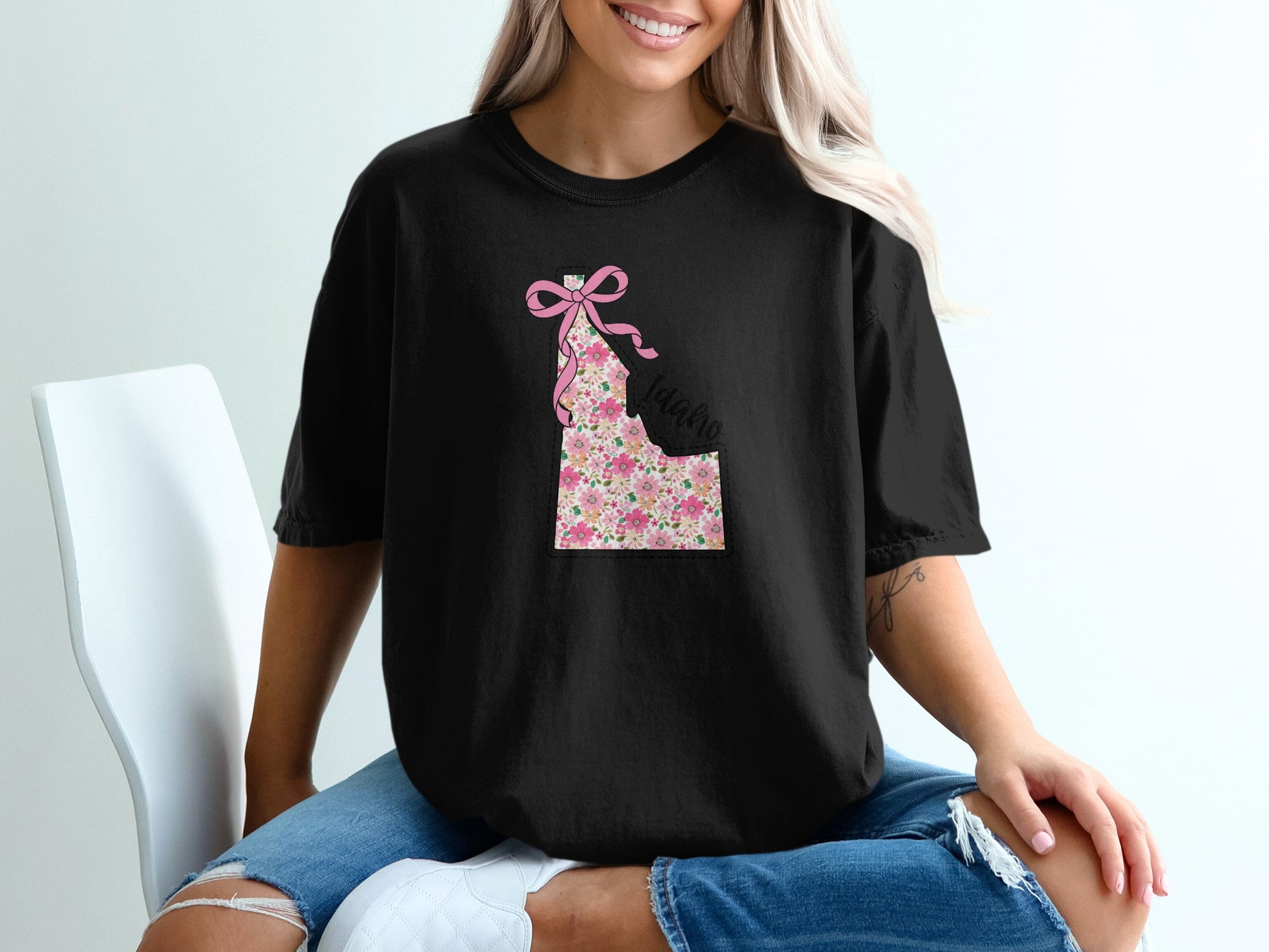 Fashionable Floral Design T-Shirt for Trendy Style