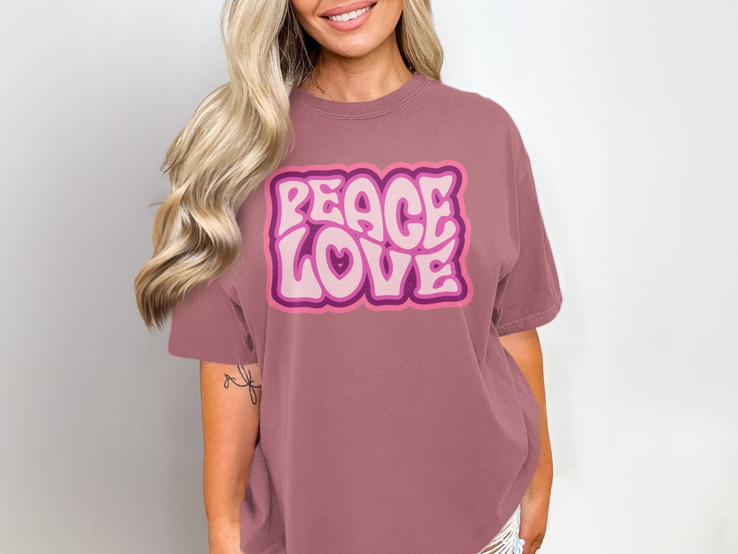 Peace Love Graphic Tee for Relaxed Casual Vibes