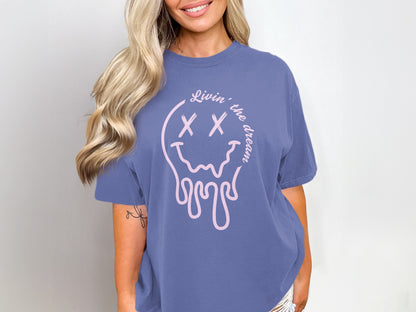Livin' the Dream Smiley Face Casual Graphic Tee