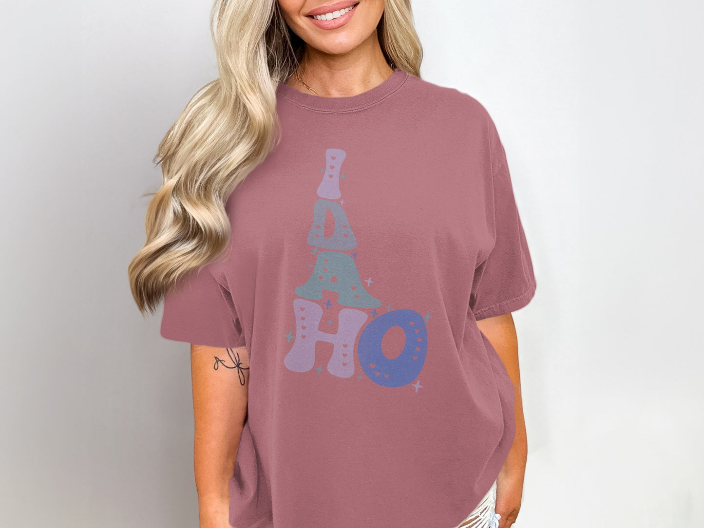 Retro Idaho Graphic Tee with Pastel Colors