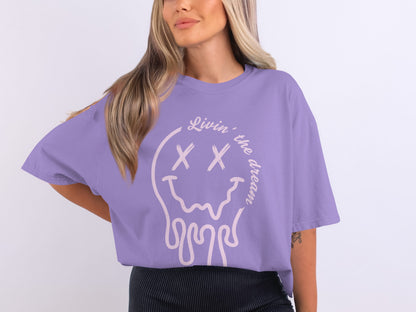 Livin' the dream smiley face graphic T-shirt