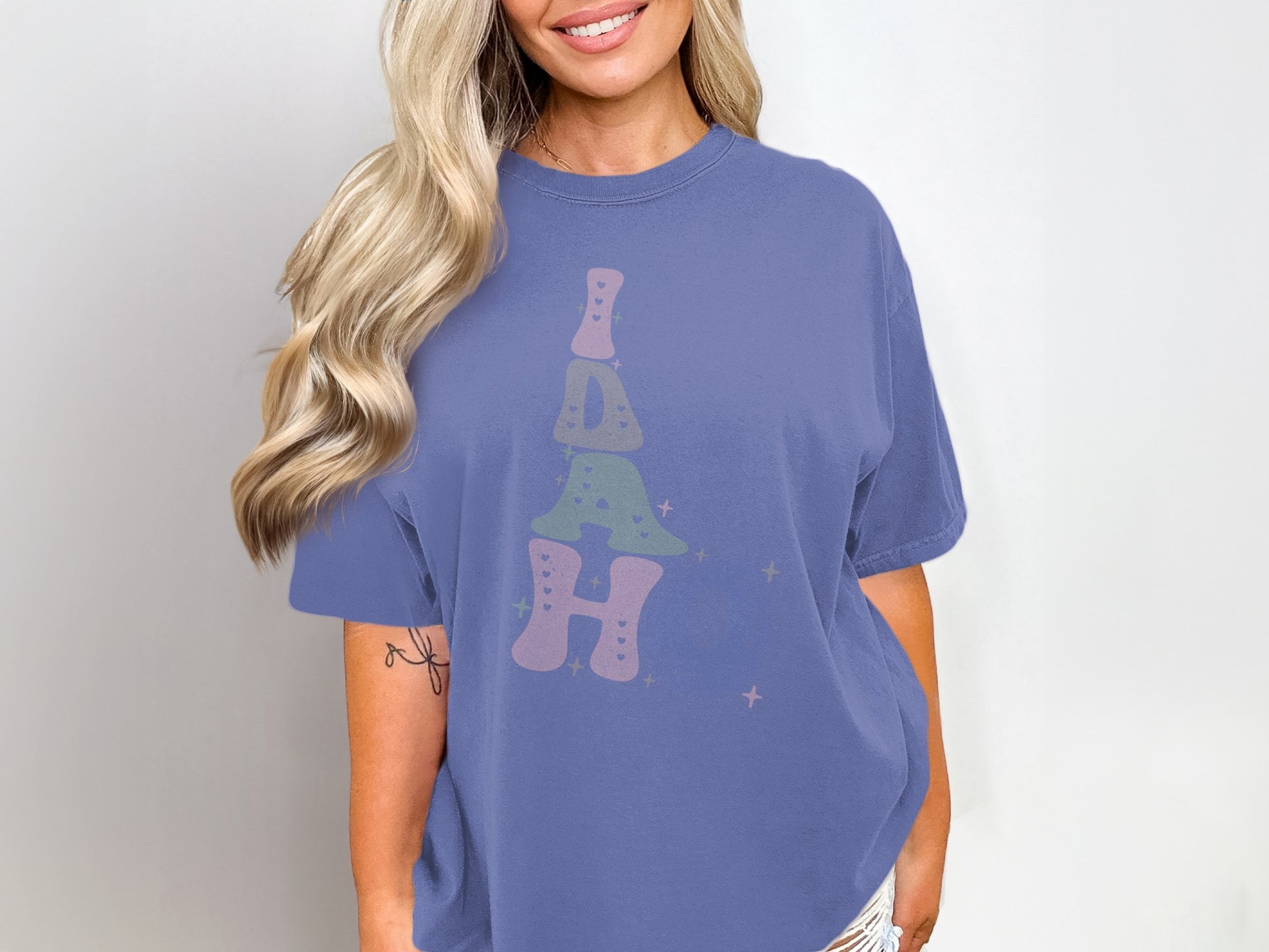 Stylish IDAH Multicolored Text Graphic Tee